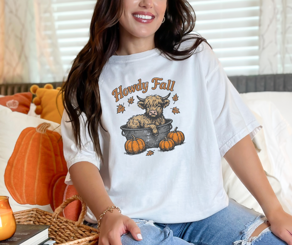 Howdy Fall Shirt, Cow Shirt, Highland Cow Shirt, Autumn Shirt, Western Shirt, Fall Shirt (1717)